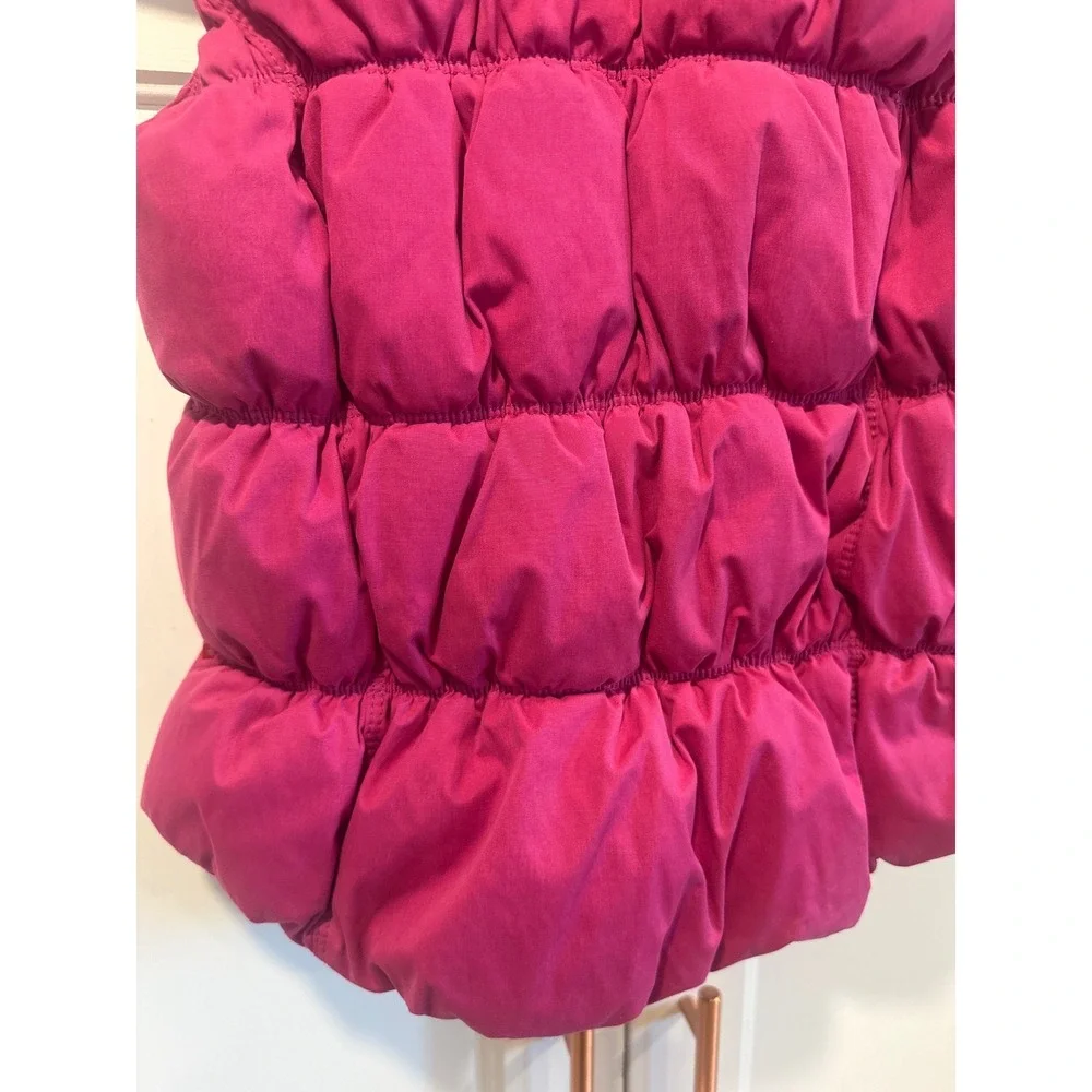 Levis Girls Magenta Pink Puffer Vest Quilted Full Zip Hoodless Size M 10-12 YRS